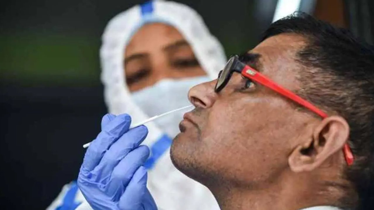 Covid -19 Cases: దేశంలో 60వేలు దాటిన కొవిడ్ యాక్టీవ్ కేసుల సంఖ్య.. 24 గంటల్లో 27 మంది మృతి ..