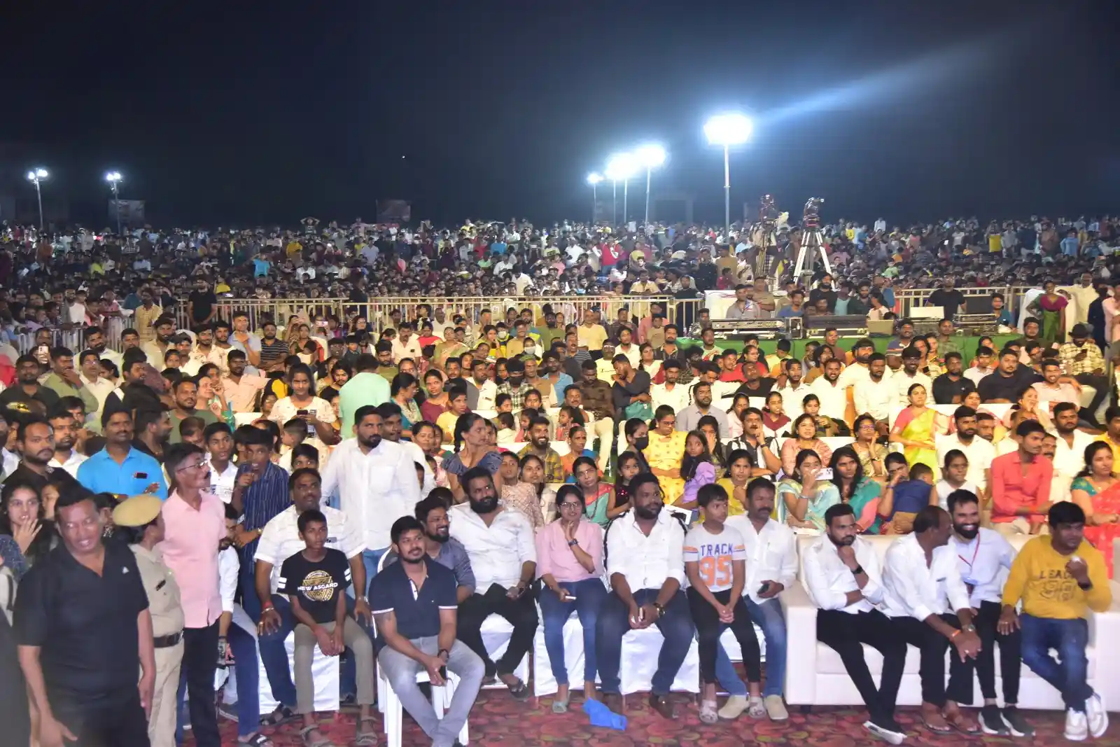 Dasara Blockbuster Daawath at Karimnagar