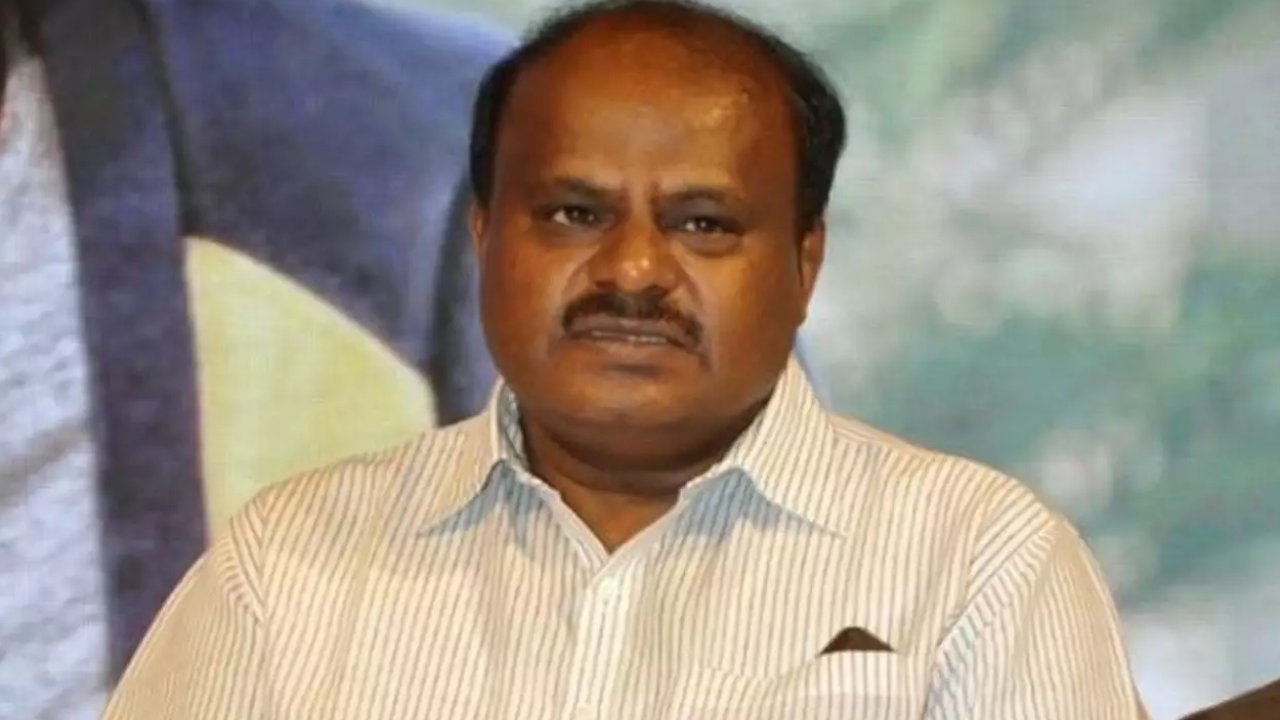 HD Kumaraswamy: అనారోగ్యంతో ఆస్పత్రిలో చేరిన కర్ణాటక మాజీ సీఎం.. కీలక సూచనలు చేసిన వైద్యులు