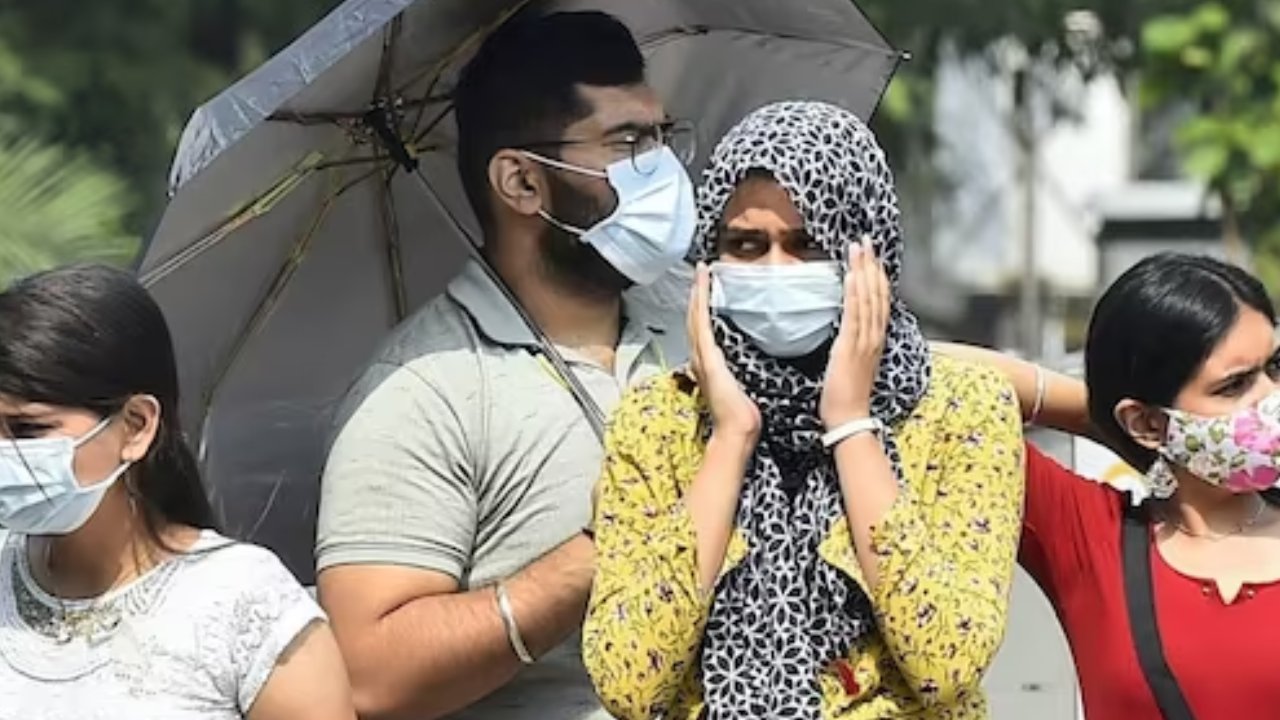 Heatwave Alert: దేశవ్యాప్తంగా పెరిగిన ఎండ తీవ్రత.. విద్యా సంస్థలకు సెలవులు