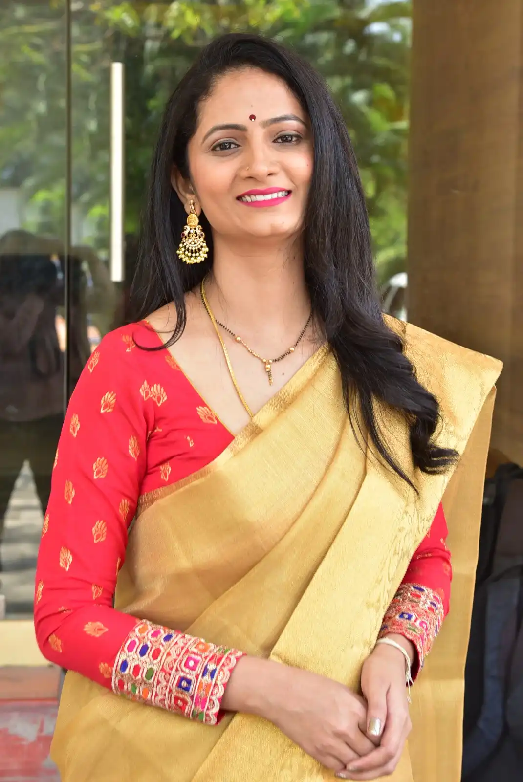 Jordar Sujatha first Photoshoot in Saree after marriage