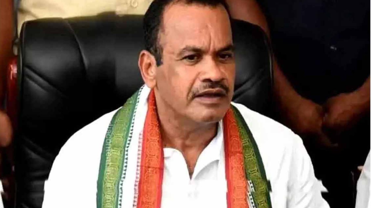 Telangana Congress : పార్టీ మార్పుపై కోమటిరెడ్డి వెంకట్ రెడ్డి క్లారిటీ ..