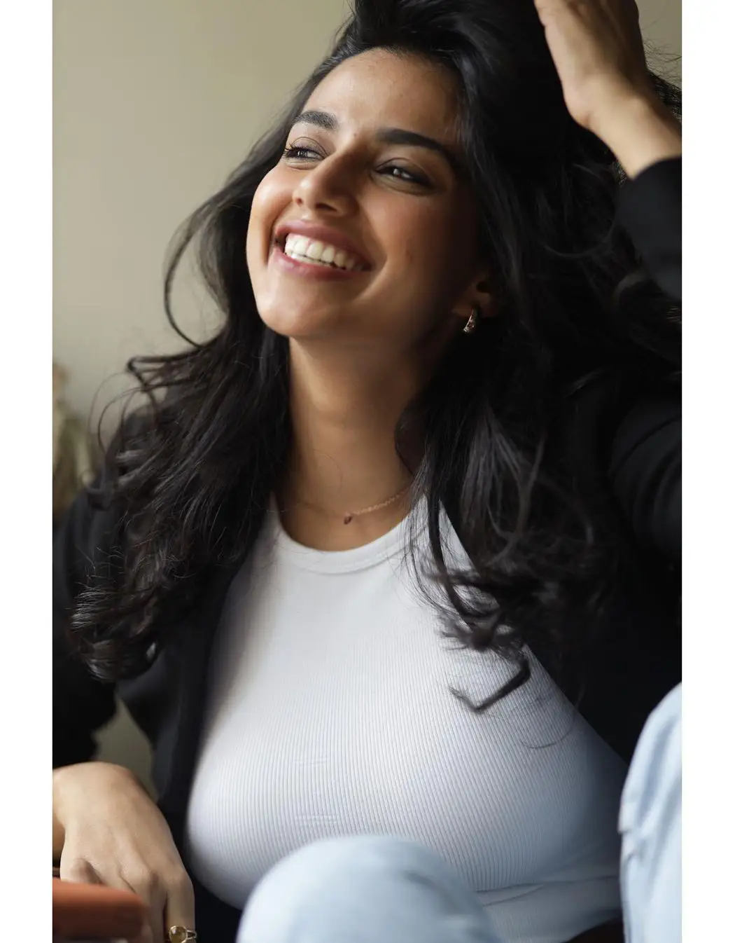 Meenakshii Chaudhary Cute Photo Shoot