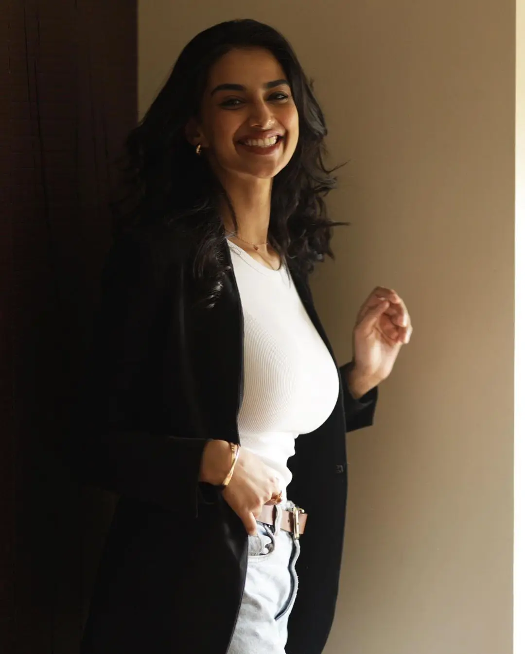 Meenakshii Chaudhary Cute Photo Shoot