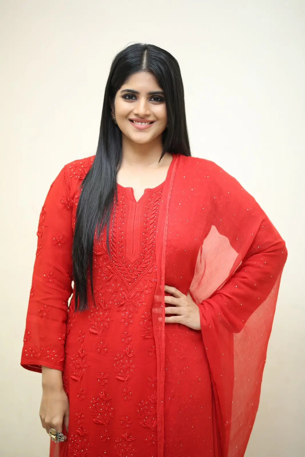 Megha Akash looks gorgeous in Ravanasura Pre Release Event