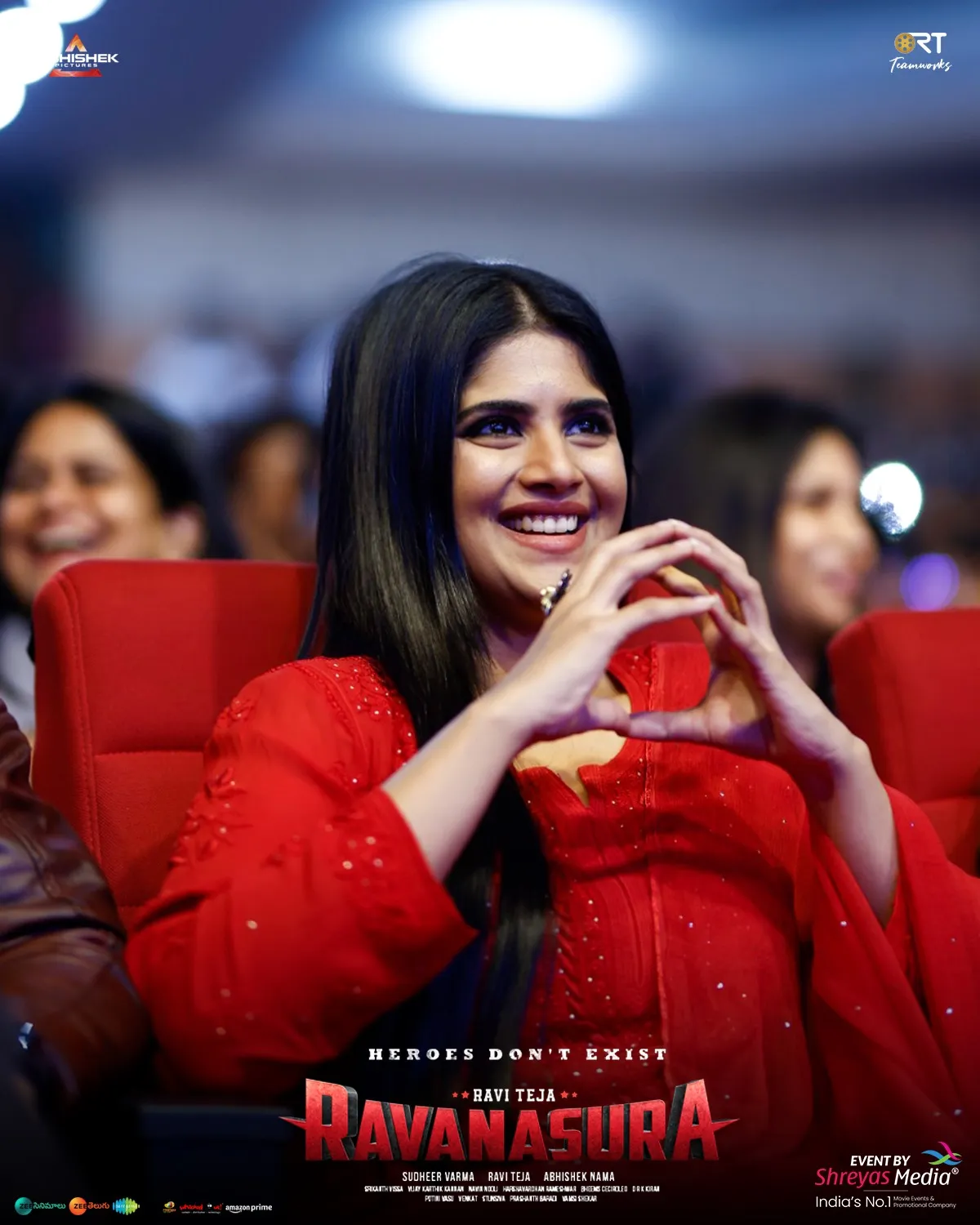 Megha Akash looks gorgeous in Ravanasura Pre Release Event
