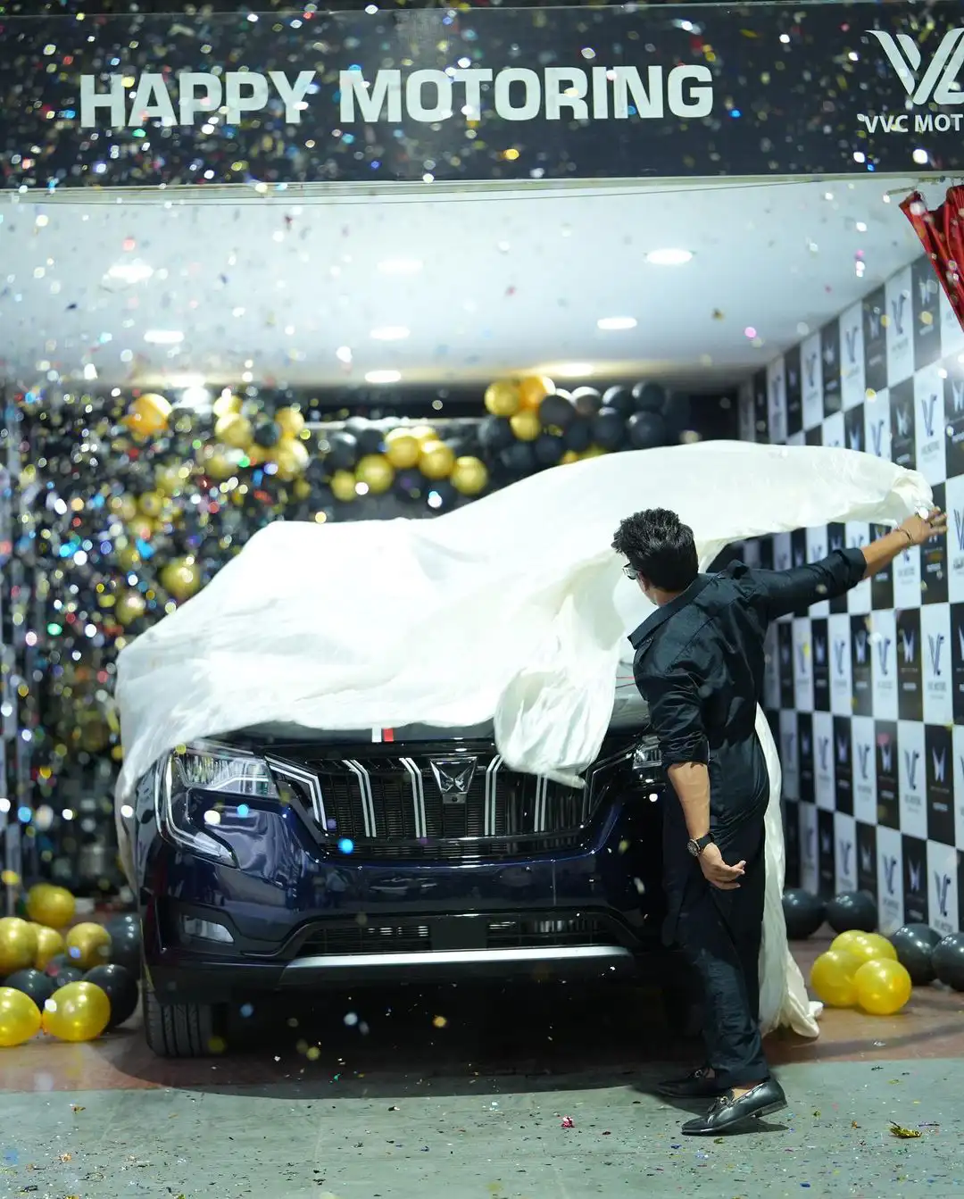Mehaboob Dil Se poses with his new car