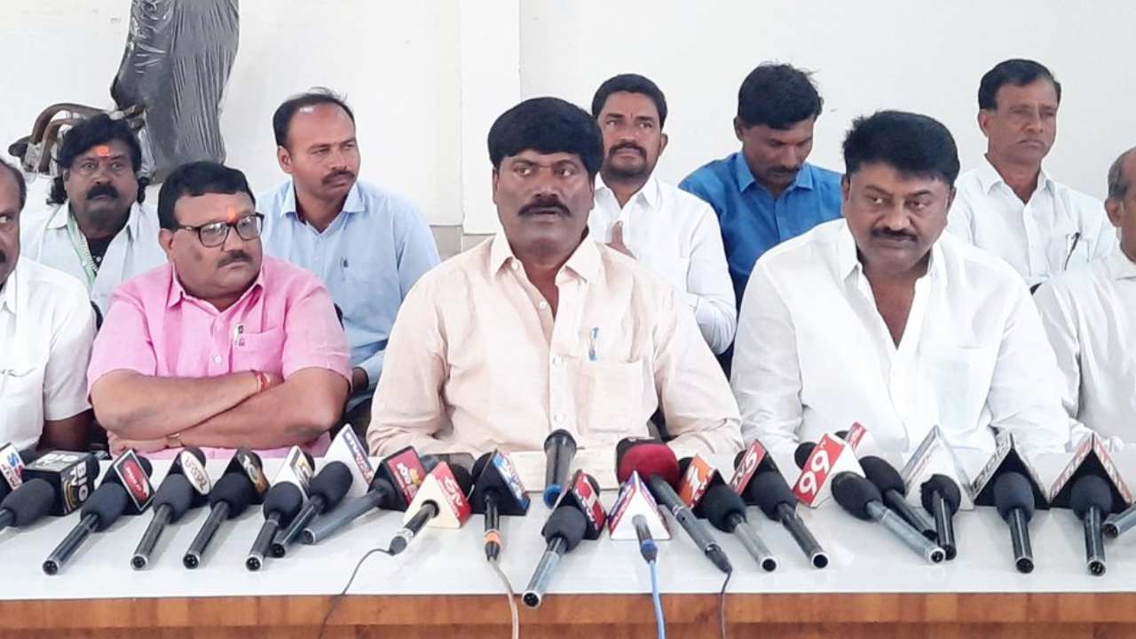 Peddi Sudarshan Reddy: సెల్ ఫోన్ ఇవ్వమంటే బండి సంజయ్‌కు ఎందుకు భయం?