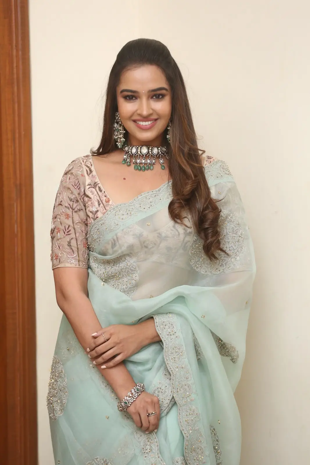 Pujita Ponnada shines in Saree at Pre Release Event of Ravanasura Movie