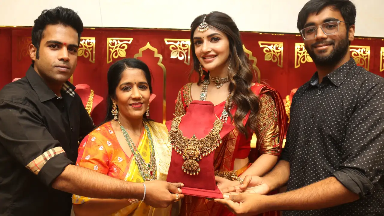 Sreeleela Participated in Jewellery shop opening in Hyderabad