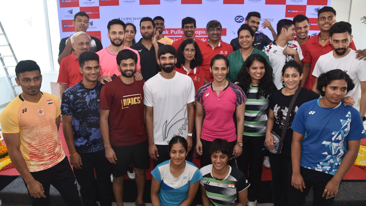 Hyderabad: గచ్చిబౌలిలో ప్రపంచ స్థాయి బ్యాడ్మింటన్ శిక్షణా కేంద్రం ప్రారంభం