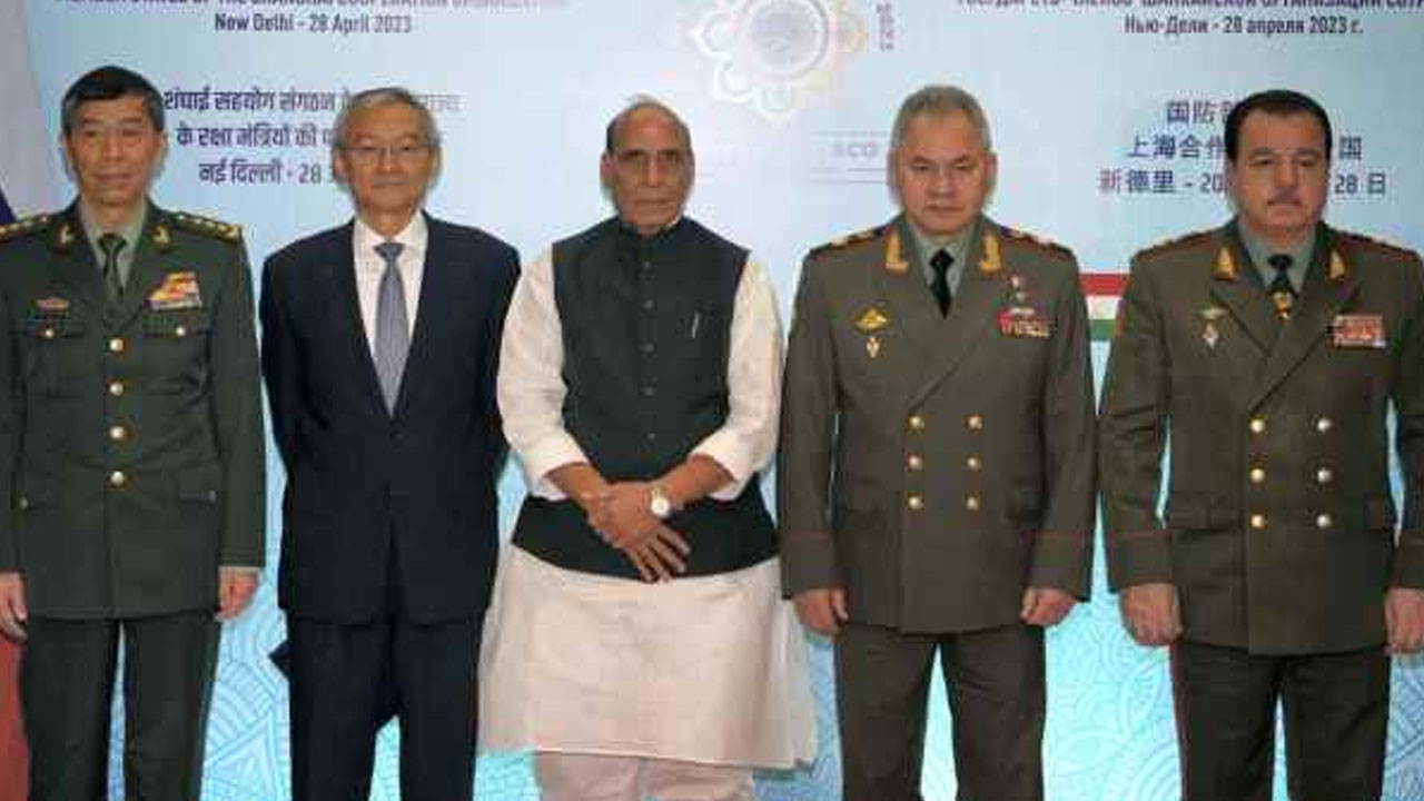 SCO Meeting: ఢిల్లీలో జరుగుతున్న రక్షణ మంత్రుల సమావేశంలో పాల్గొననున్న పాకిస్తాన్