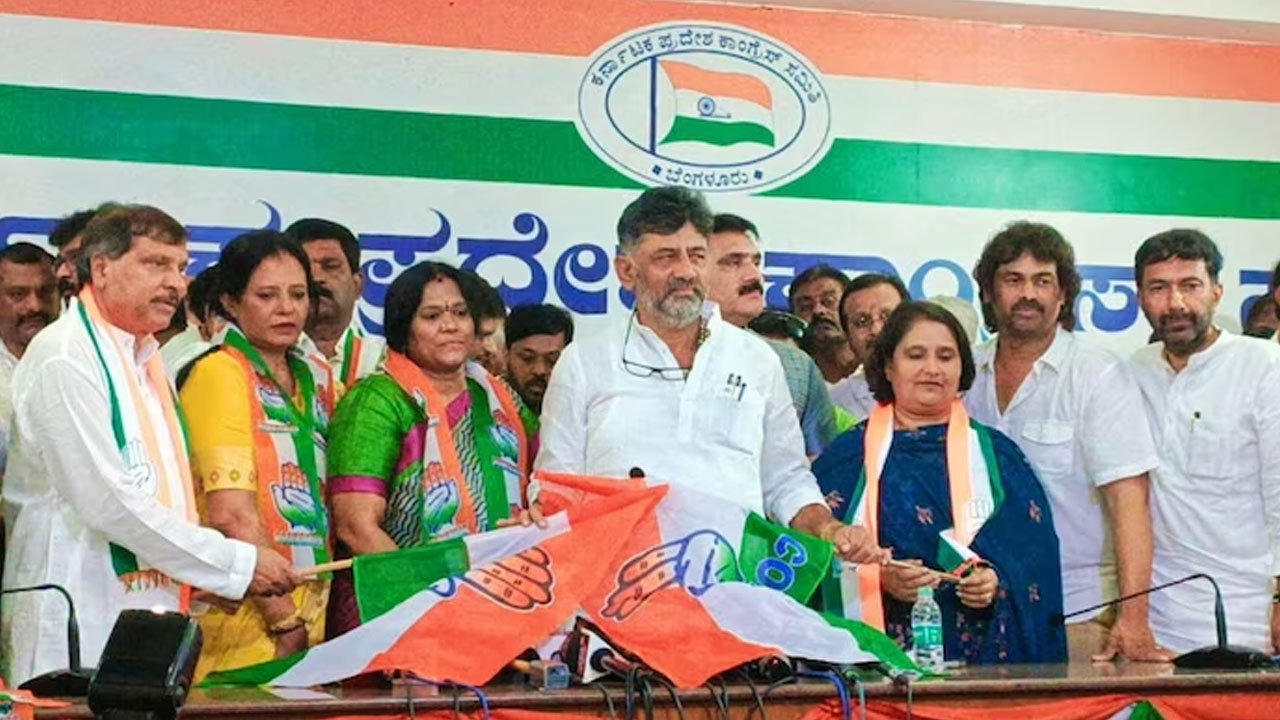 Karnataka Polls: కాంగ్రెస్ పార్టీకీ దొరికిన సినీ హీరో.. ఎన్నికల ప్రచారం చేయనున్న కన్నడ స్టార్ శివ రాజ్‌కుమార్‌