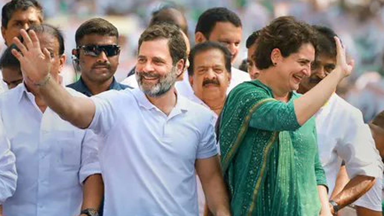 Rahul Gandhi: వయనాడ్‭లో భారీ ర్యాలీ చేపట్టిన రాహుల్ గాంధీ.. అనర్హతపై తీవ్ర విమర్శలు