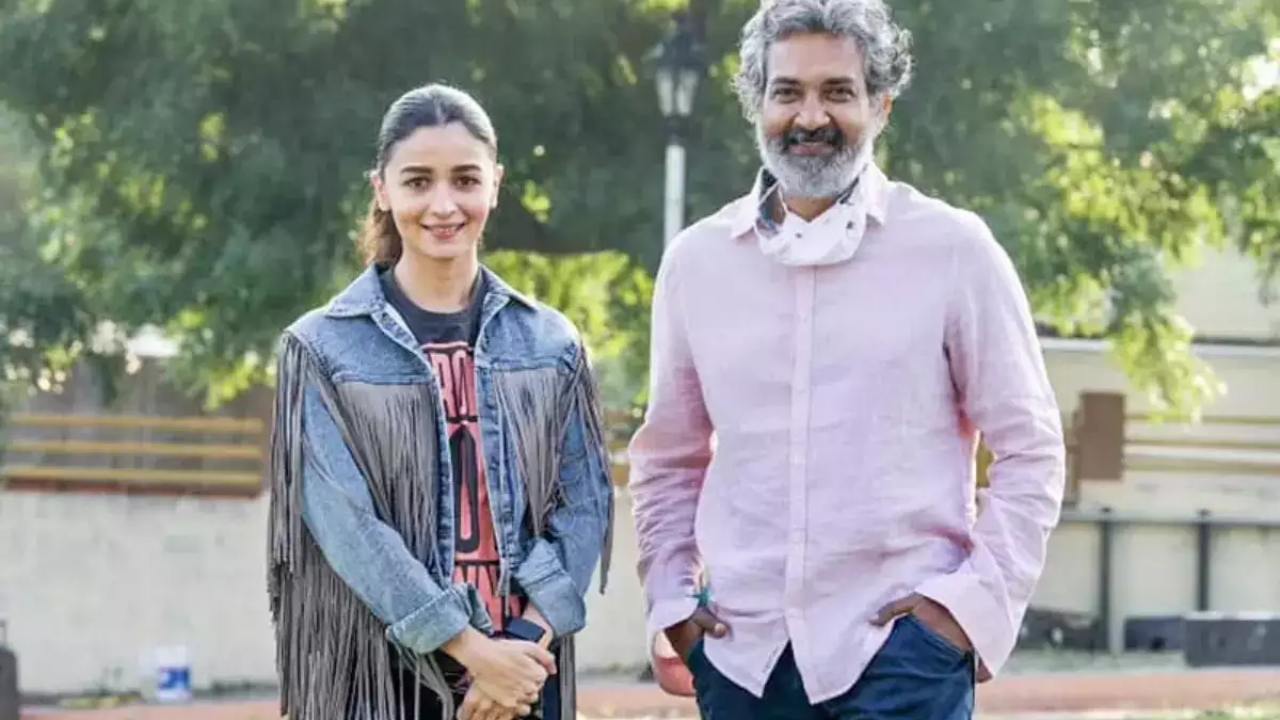 Alia Bhatt : యాక్టింగ్ గురించి సలహా అడిగితే.. రాజమౌళిపై అలియా ఆసక్తికర వ్యాఖ్యలు..