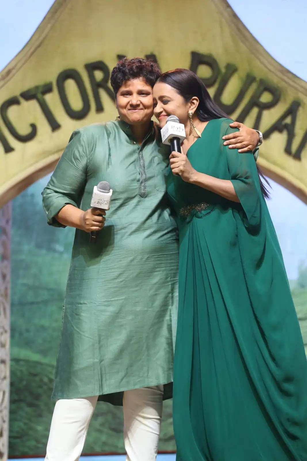 Anni Manchi Shakunamule Movie Pre Release Event