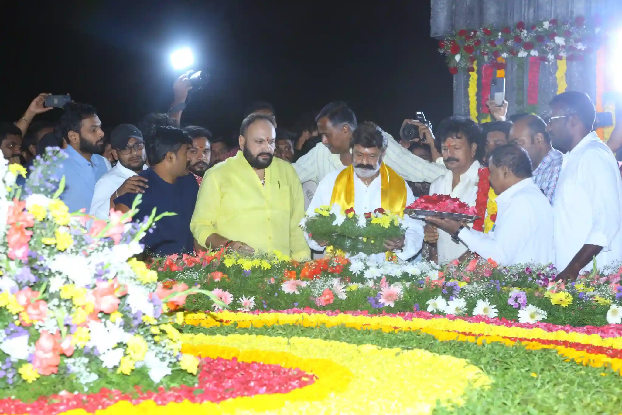 Balakrishna pays tribute to NTR on his 100th birth anniversary at NTR ghat