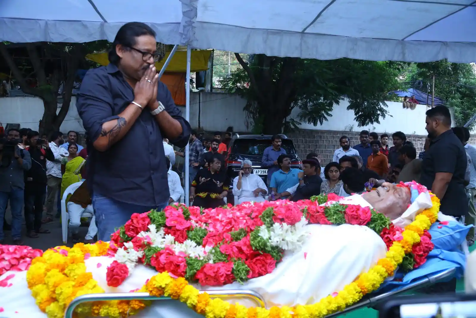 Celebrities paid tribute to Sarath Babu