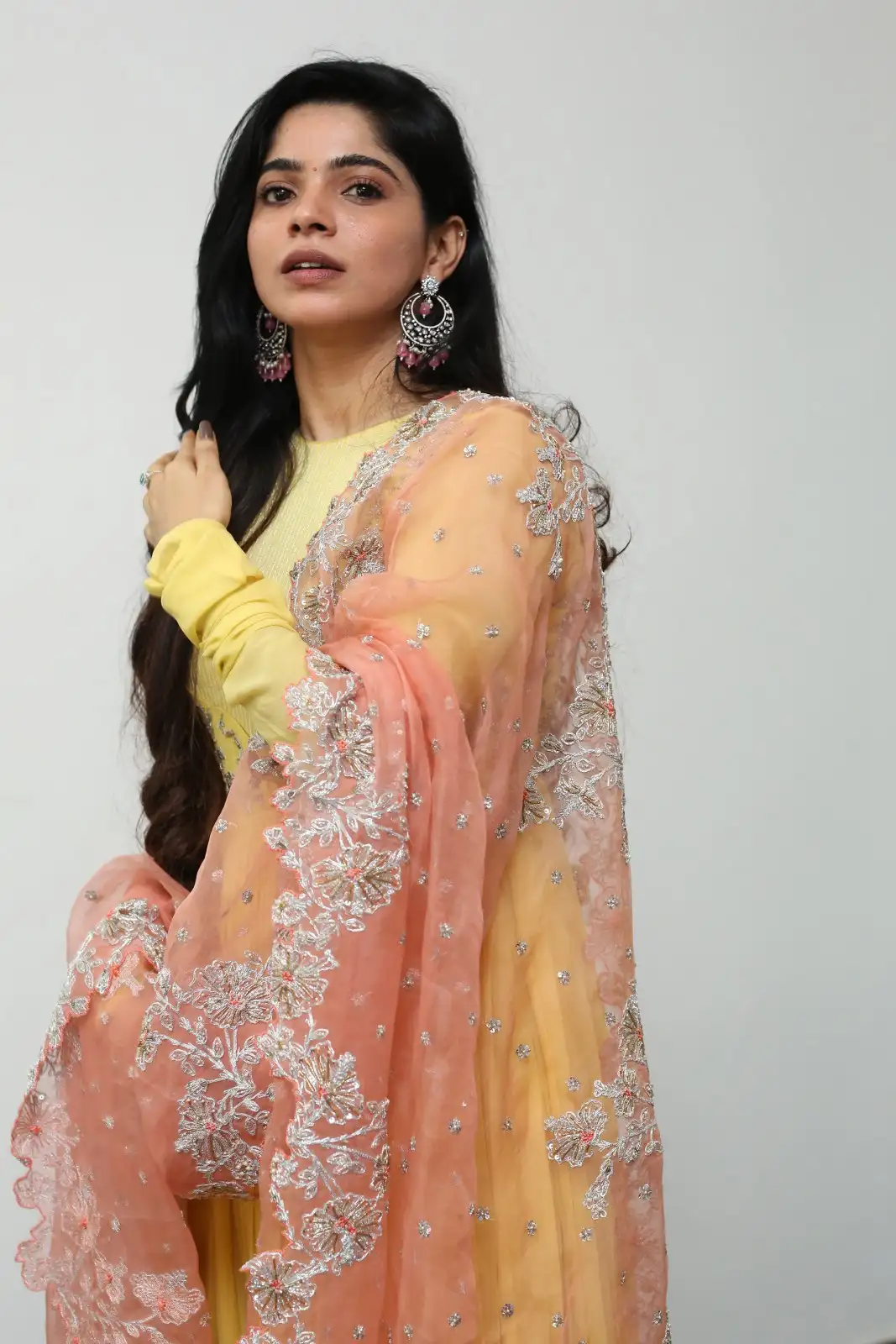 Divya Bharti mesmerizing looks at sudigali sudheer new movie opening event