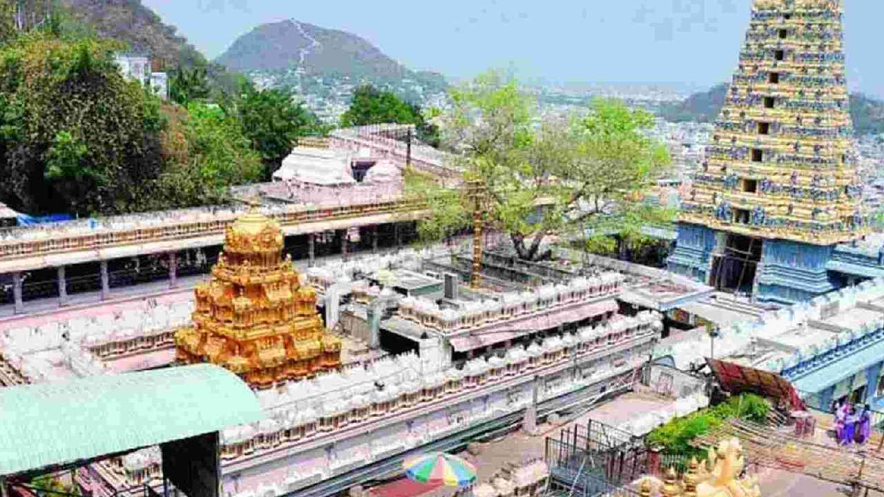 Durga Temple : దుర్గగుడి పాలకమండలి సమావేశంలో కీలక నిర్ణయాలు