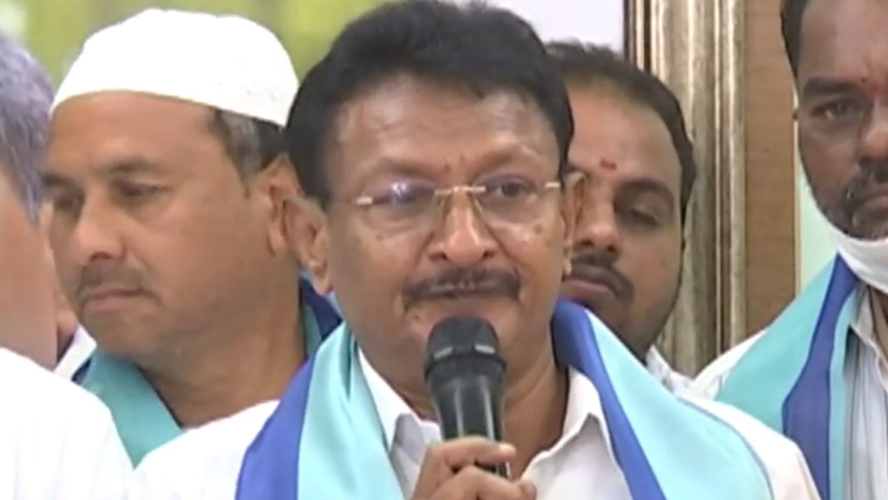 Gattu Ramachandra Rao : వైఎస్ షర్మిలపై రేవంత్ రెడ్డి వ్యాఖ్యలను ఖండిస్తున్నాం.. ‘బండి కాంగ్రెస్ ది.. డ్రైవర్ టీడీపీ’ : గట్టు రామచంద్రరావు