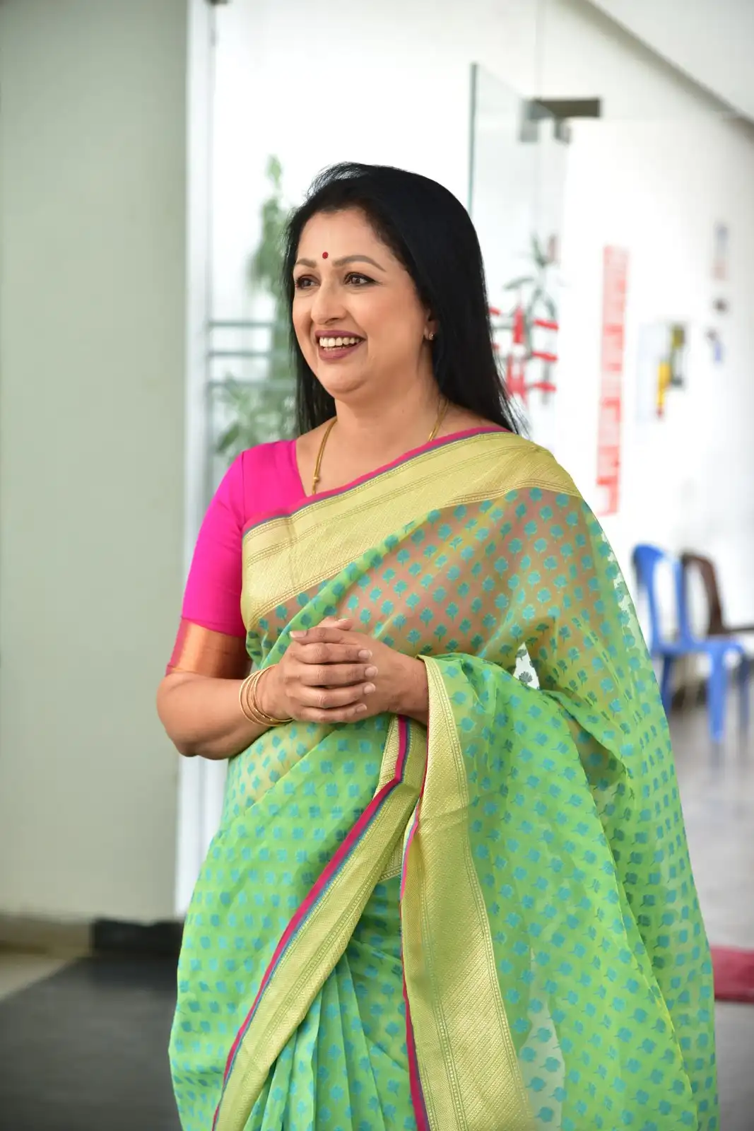 Gautami Photo shoot in Anni Manchi Shakunamule Movie Promotions