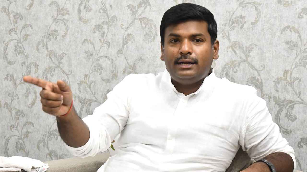 Gudivada Amarnath : హైదరాబాద్‌లో మైక్రోసాప్ట్ కంపెనీ వస్తే అమెరికాలో మూసేసి వచ్చినట్టా?