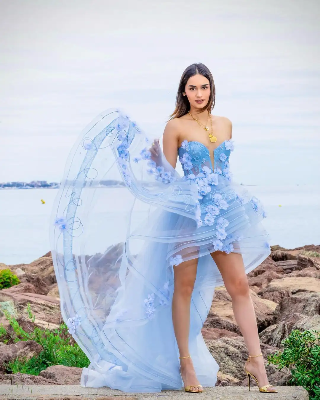 Manushi Chhillar mesmerizing looks at 76th cannes film festival