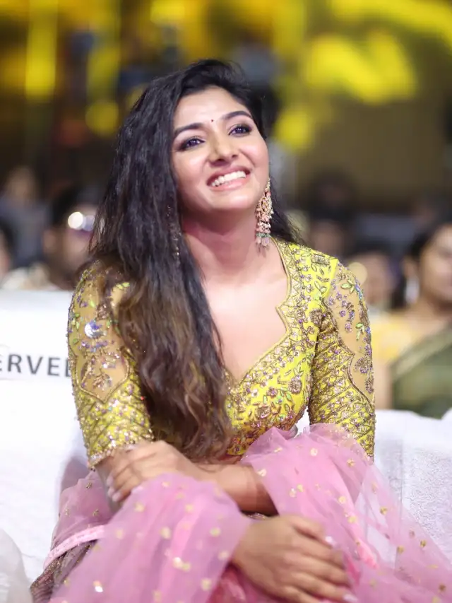 Mirnaa shines in Ugram Movie Pre Release Event