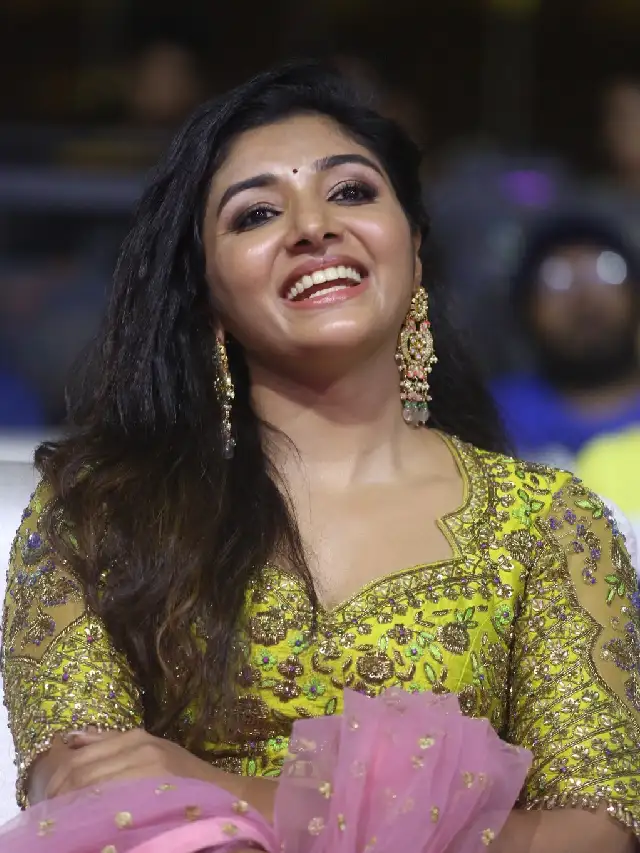 Mirnaa shines in Ugram Movie Pre Release Event