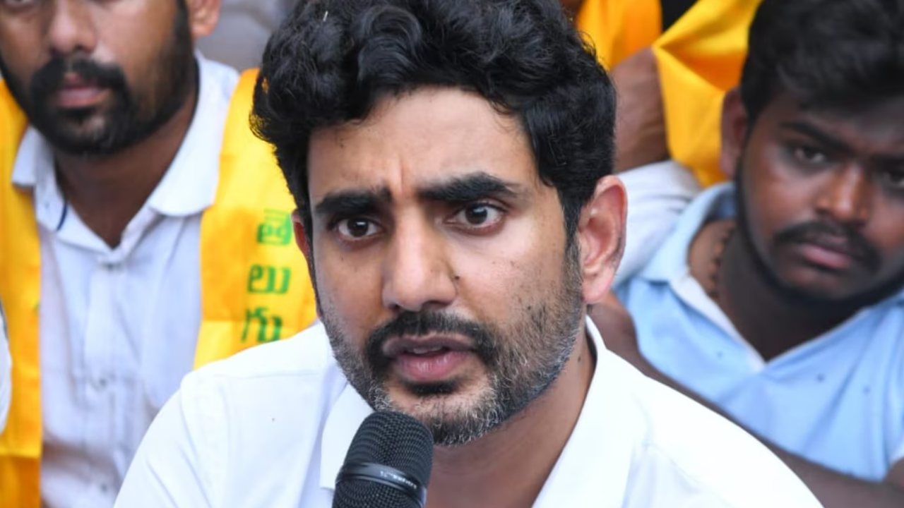 Nara Lokesh : యువగళం పాదయాత్ర దెబ్బకి రోడ్డు మీదికి వస్తోన్న వైసీపీ దొంగల బ్యాచ్ : నారా లోకేశ్