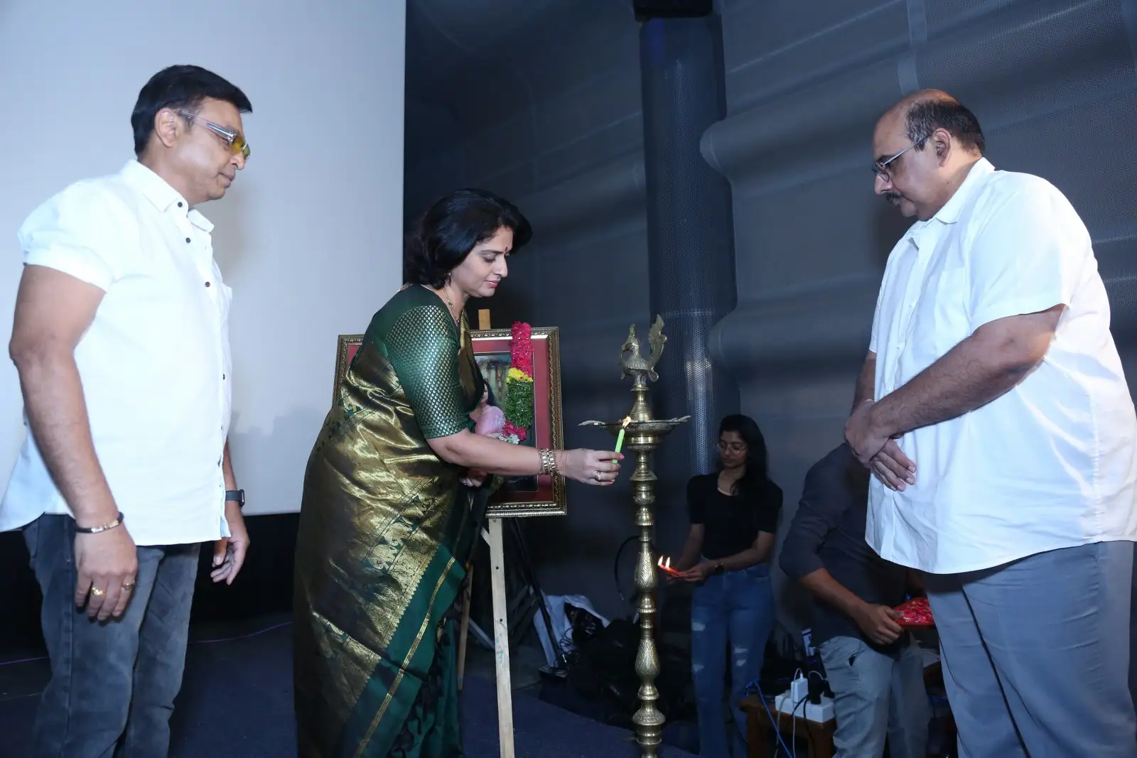 Naresh Pavithra Malli Pelli Trailer Release event gallery