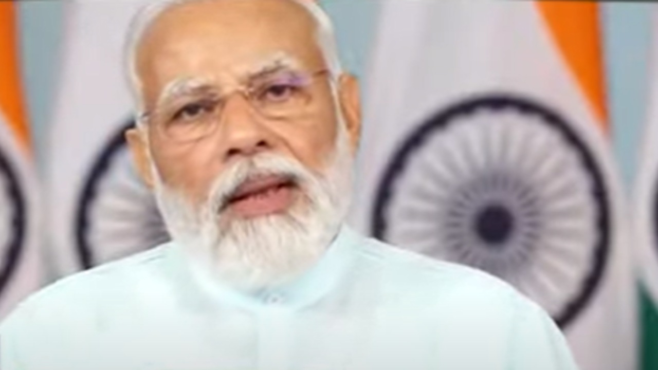 Vande Bharat Express: ఉత్తరాఖండ్ లో తొలి వందేభారత్ రైలును ప్రారంభించిన ప్రధాని మోదీ