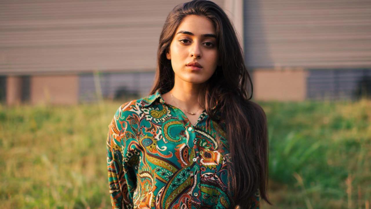 Sakshi Vaidya: ఏజెంట్ దెబ్బకు అయ్యగారు వెకేషన్.. అమ్మగారు లొకేషన్..!