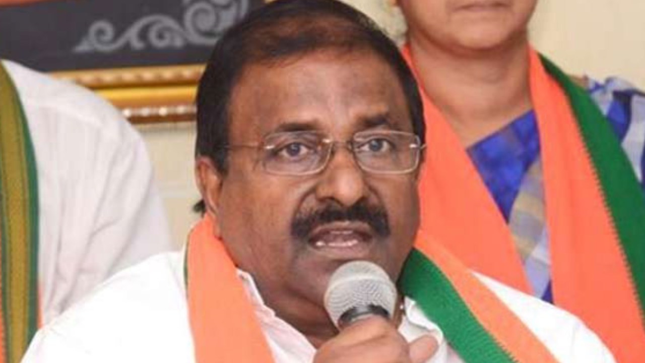 Somu Veerraju : బీజేపీతో ఉన్నానని పవన్ కల్యాణ్ అన్నారు.. ఎవరి చర్చలు వారు చేస్తున్నారు: సోము వీర్రాజు