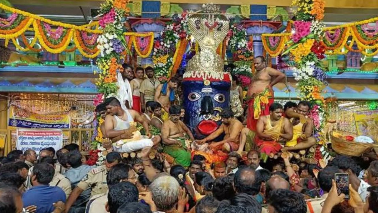 Tirupati Gangamma Jathara: చాటింపుతో వైభవంగా ప్రారంభమైన తిరుపతి గంగమ్మ జాతర.. వేరే ఊరోళ్లు రాత్రి ఉండొద్దు..