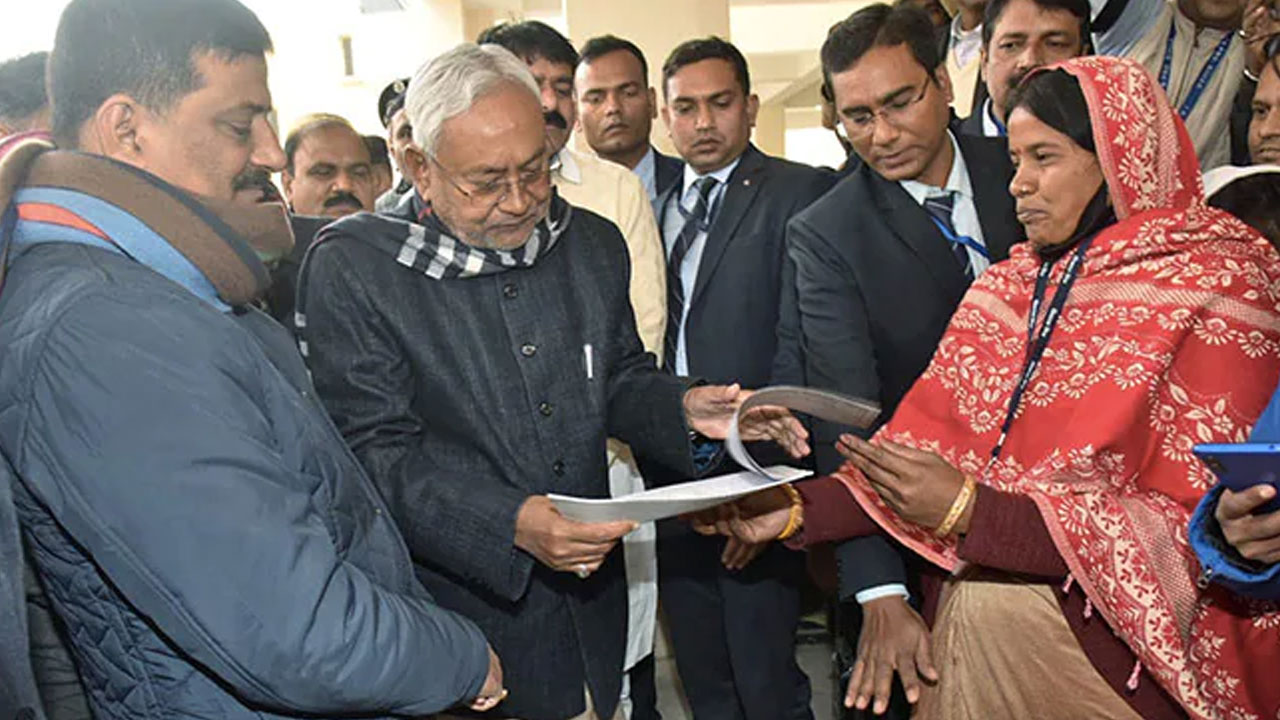 Bihar: నితీశ్ ప్రభుత్వం చేపట్టిన కులగణనపై స్టే విధించిన హైకోర్టు