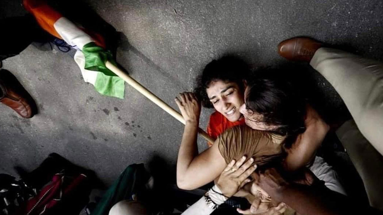 Wrestlers detained: రెజ్లర్ల అరెస్టుపై వెల్లువెత్తిన వ్యతిరేకత.. నెట్టింట్లో విమర్శల వెల్లువ