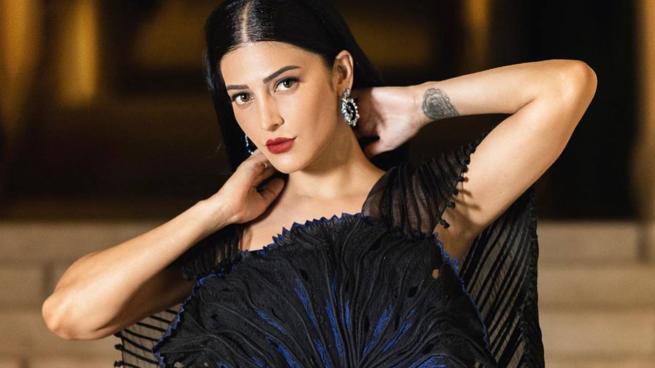 Shruti Haasan : హీరోలకు సమానంగా హీరోయిన్స్ కి రెమ్యునరేషన్ ఇచ్చే రోజు కోసం ఎదురుచూస్తున్నా..