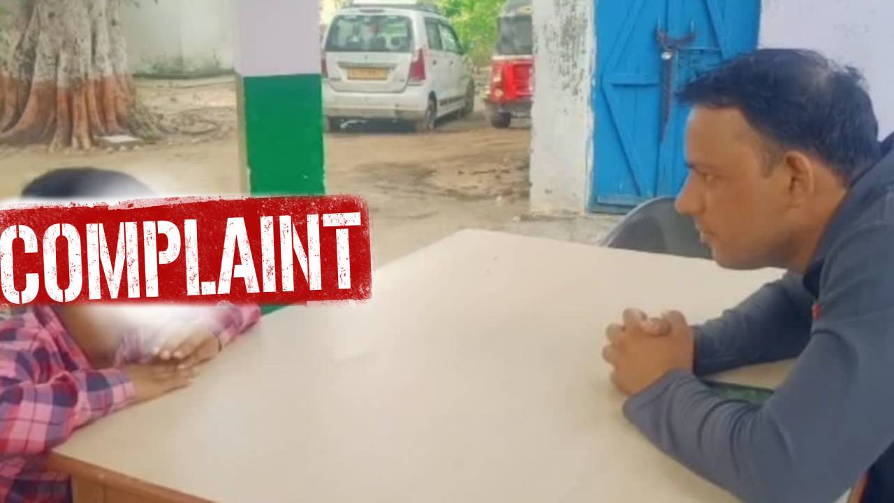 Agra :  అమ్మ కోసం, తండ్రిపై పోలీసులకు ఫిర్యాదు చేసిన 12 ఏళ్ల పిల్లాడు.. ఎంత దూరం నడిచాడంటే..