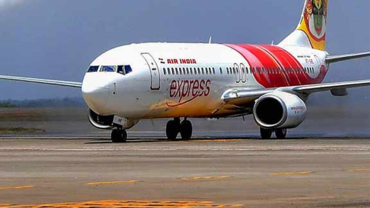 Air India Flight : జైపూర్ లో ఎయిర్ ఇండియా విమానం అత్యవసర ల్యాండింగ్.. తిరిగి టేకాఫ్ చేసేందుకు నిరాకరించిన పైలట్