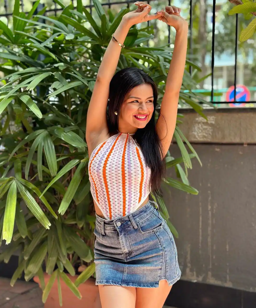 Avneet Kaur photo shoot in short dress