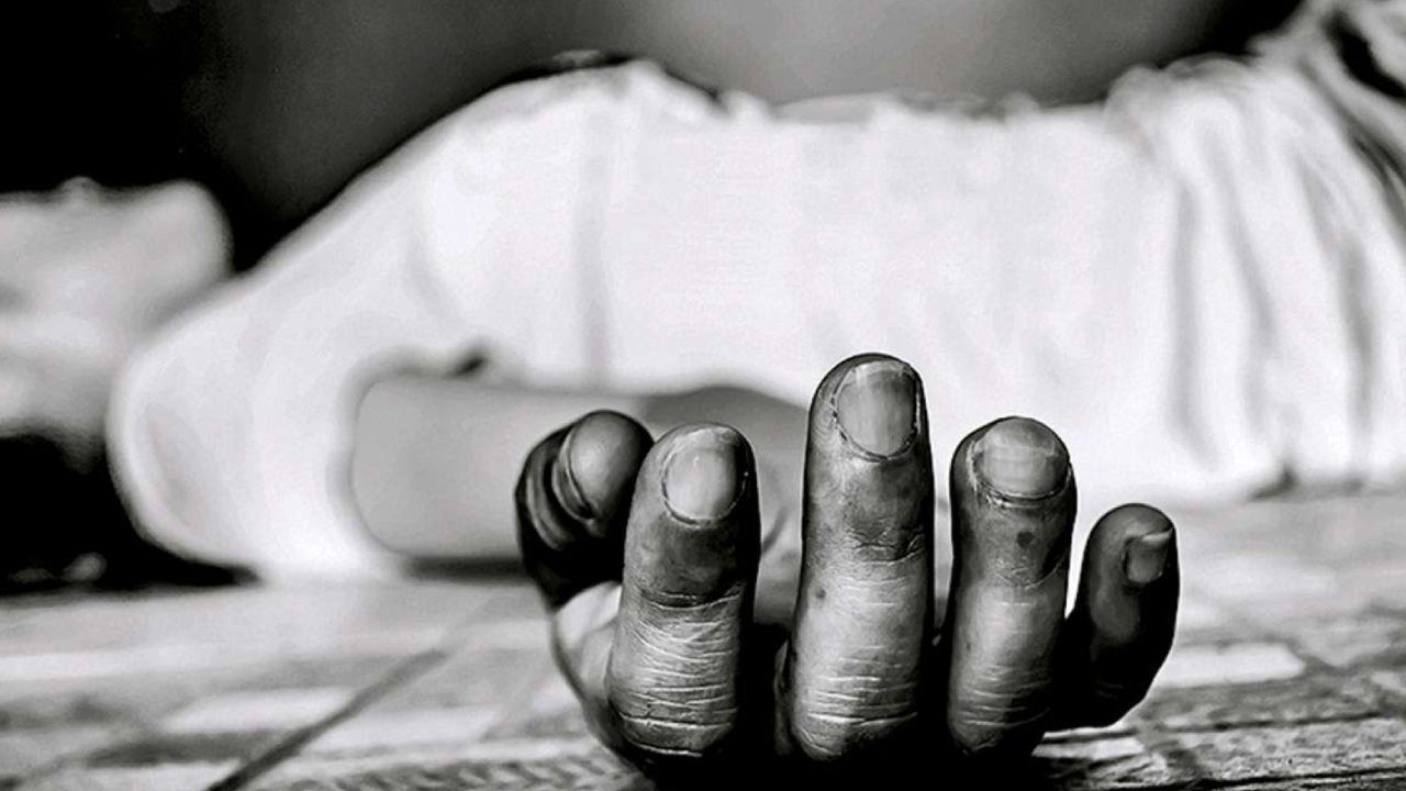 Basara IIIT : బాసర ట్రిపుల్ ఐటీలో మరో విషాదం.. అర్థరాత్రి లిఖిత అనే విద్యార్థిని మృతి