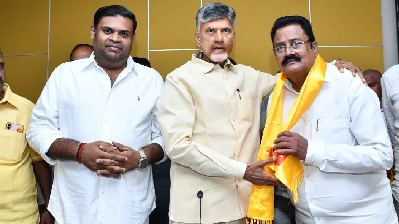 TDP : ఆయన మారని పార్టీ లేదు, నా గురించి నీకు పూర్తిగా తెలీదు.. బొజ్జల సుధీర్, ఎస్సీవీ నాయుడు ఒకరిపై మరొకరు కౌంటర్లు