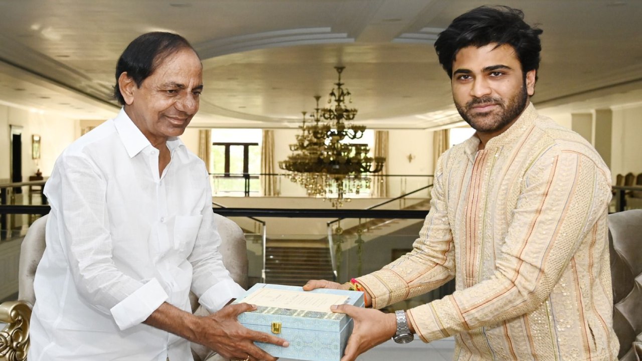 CM KCR-Sharwanand: సీఎం కేసీఆర్‌ను క‌లిసిన హీరో శ‌ర్వానంద్‌.. ముచ్చ‌టేంటంటే..?