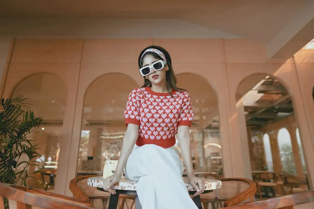 Chandini Chowdary cute photos in Retro Look