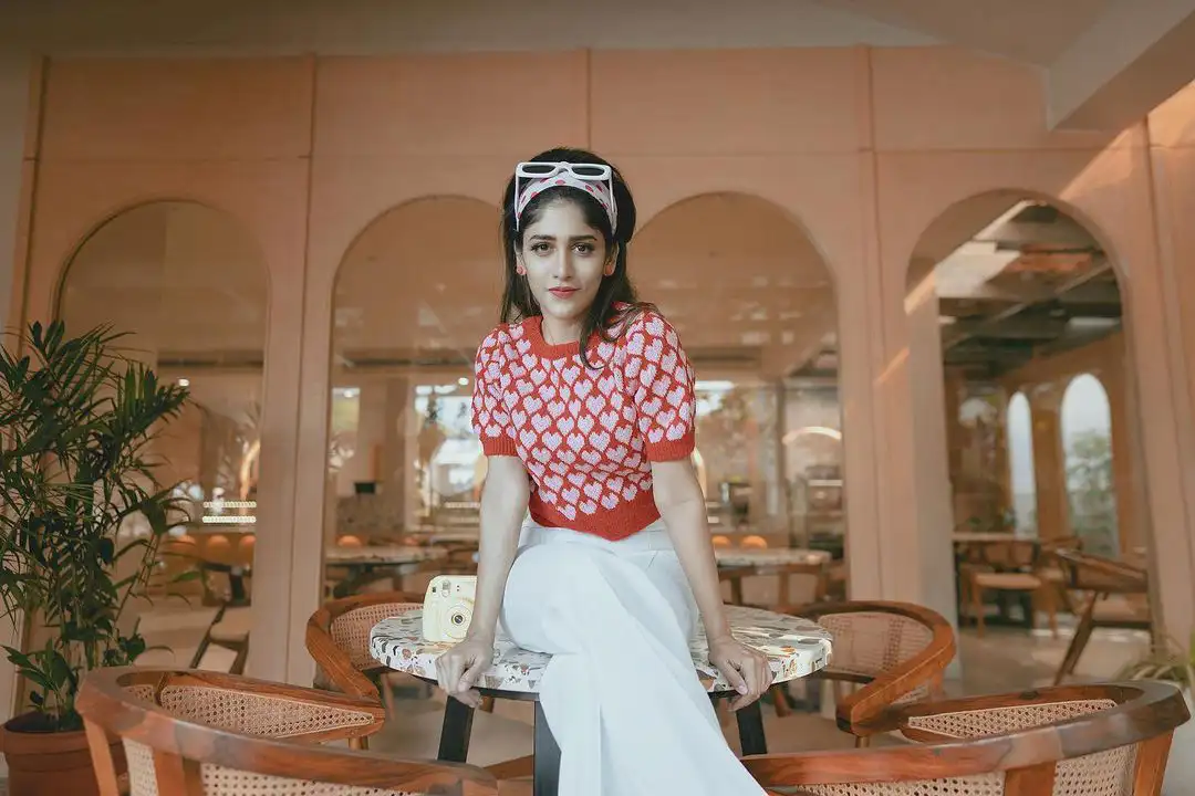 Chandini Chowdary cute photos in Retro Look