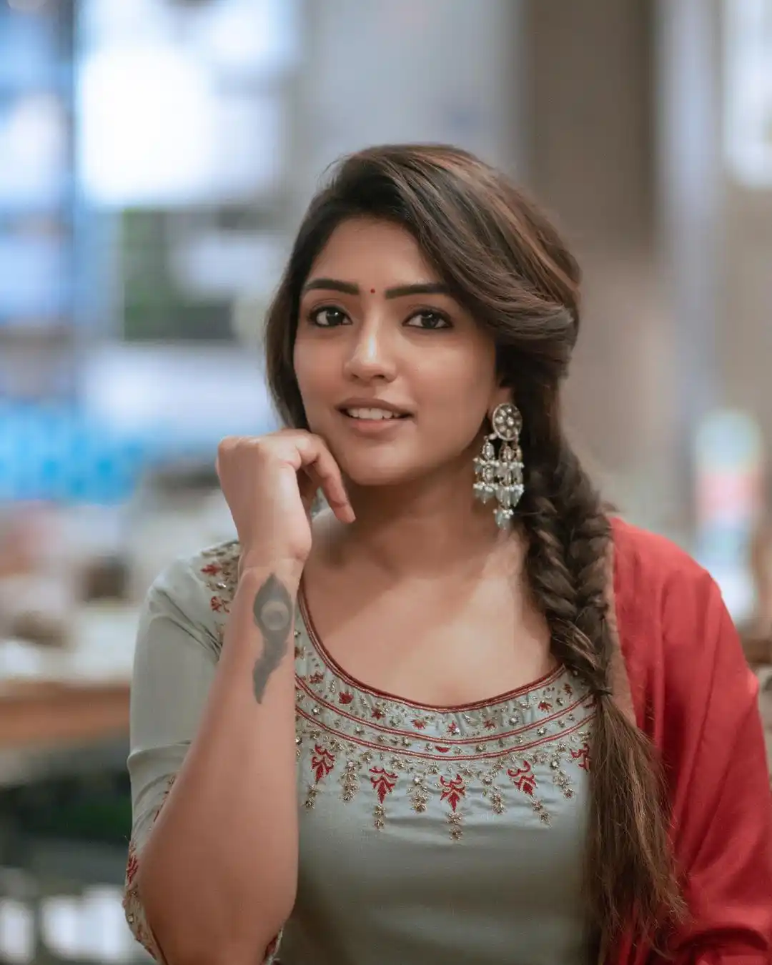 Eesha Rebba shines in Chudidar at New Movie Opening