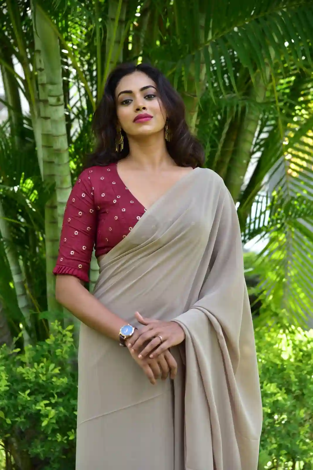 Kamakshi Bhaskarla latest photo shoot in Saree