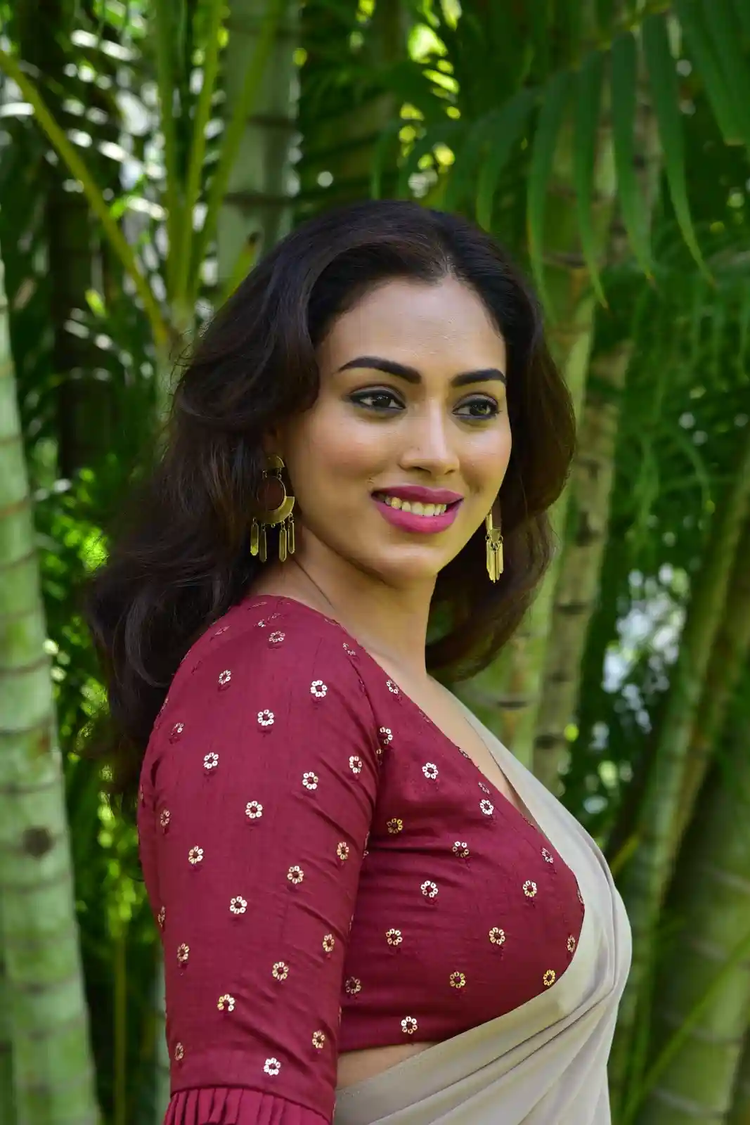 Kamakshi Bhaskarla latest photo shoot in Saree